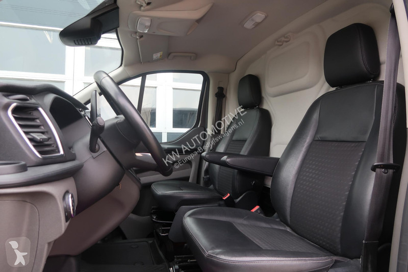 Autoutilitară Ford 320 2.0 TDCI L2H1 Sport AUT/...