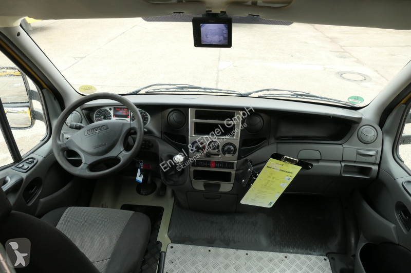 Autoutilitară Iveco Daily 35 S11 C30C AUTOMATIK...