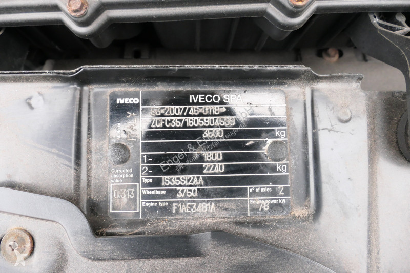 Autoutilitară Iveco Daily 35 S11 C30C AUTOMATIK...