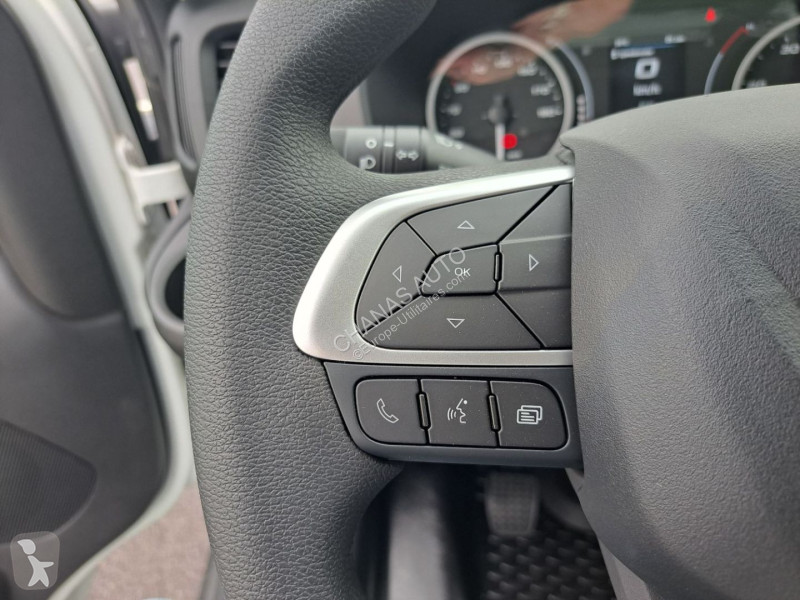 Autoutilitară Iveco 35C18 180CV 3L CAISSE...