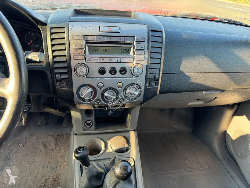 Autoutilitară Mazda 4X4 + TOW TRUCK + DOUBLE...