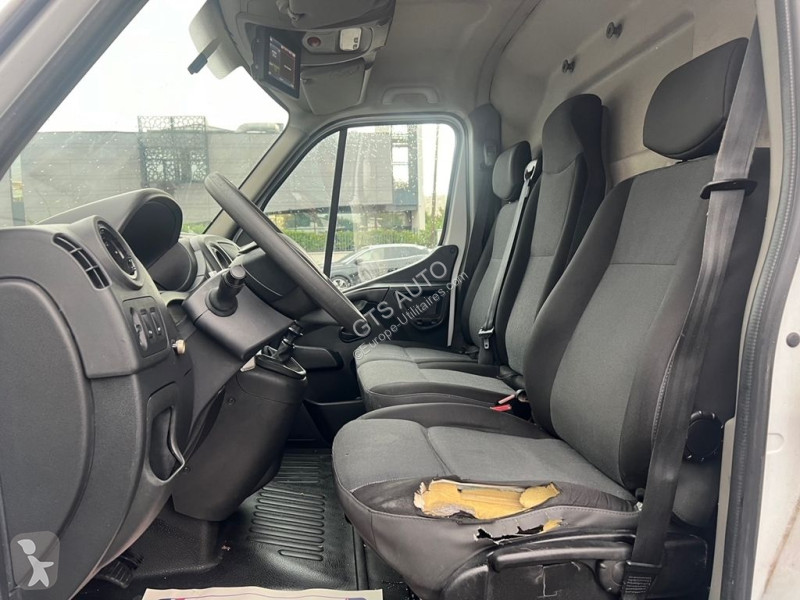 Autoutilitară Renault MASTER III FG F2800 L1H1...