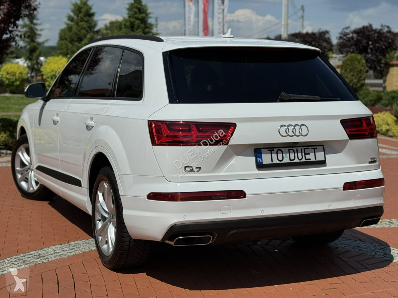 Véhicule utilitaire Audi Q7