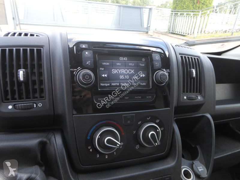 Véhicule utilitaire Citroën 30 L1H1 2.0 Bluehdi...