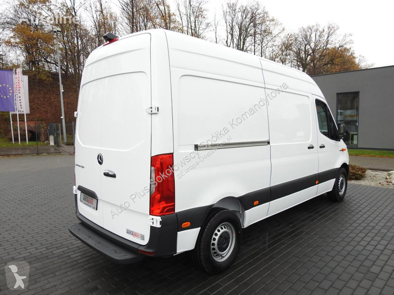 Véhicule utilitaire Mercedes ESPRINTER NOWY...