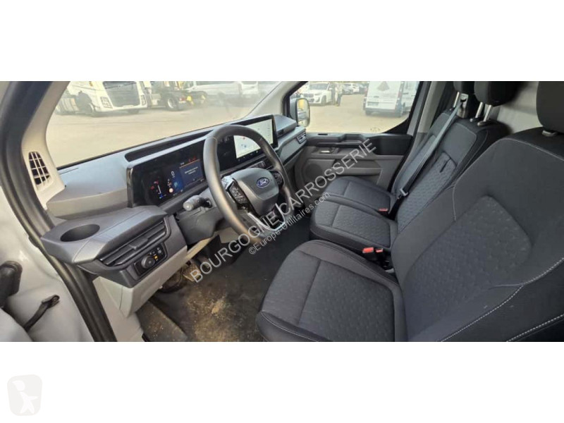 Véhicule utilitaire Ford TRANSIT CUSTOM 2.0...