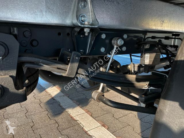 Nyttofordon Iveco 35S18A8H3.0 Hi-matic Koffer...