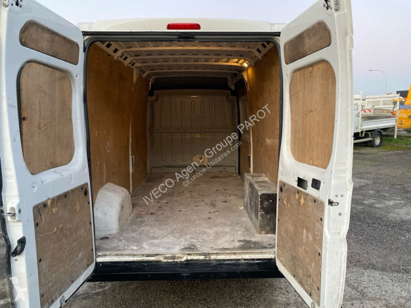 Furgoneta Citroën 33 L2H2 2.2 BlueHDi 140...