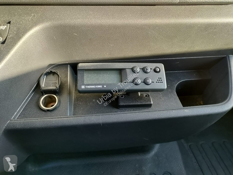 Véhicule utilitaire Renault FRIGO 12M3 165 CV...