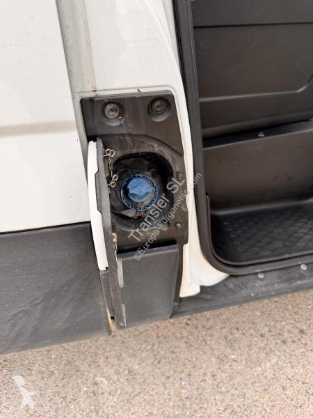 Furgoneta Iveco 35-S-16