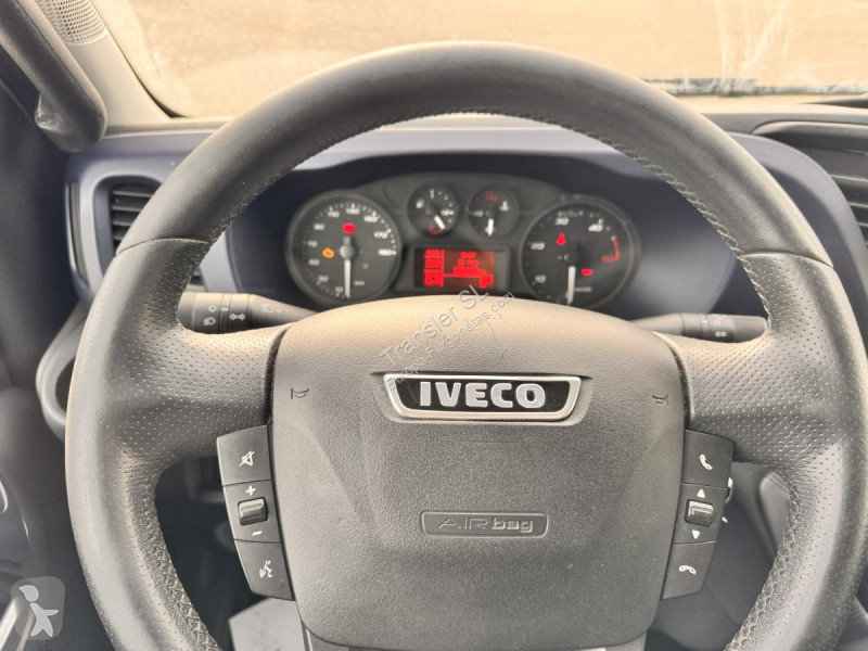 Furgoneta Iveco 35-S-14
