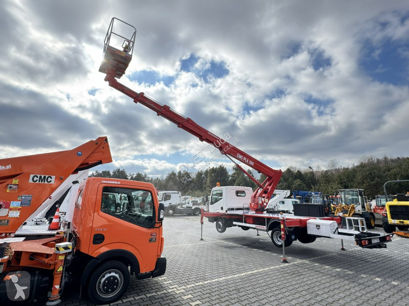 Véhicule utilitaire Nissan