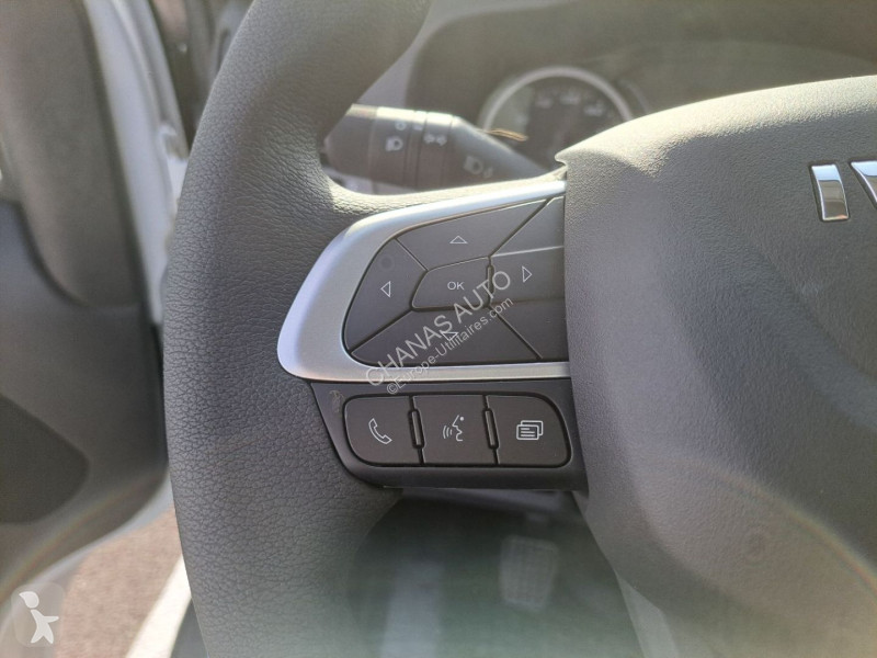 Veículo utilitário Iveco 35C18 180CV 3L...