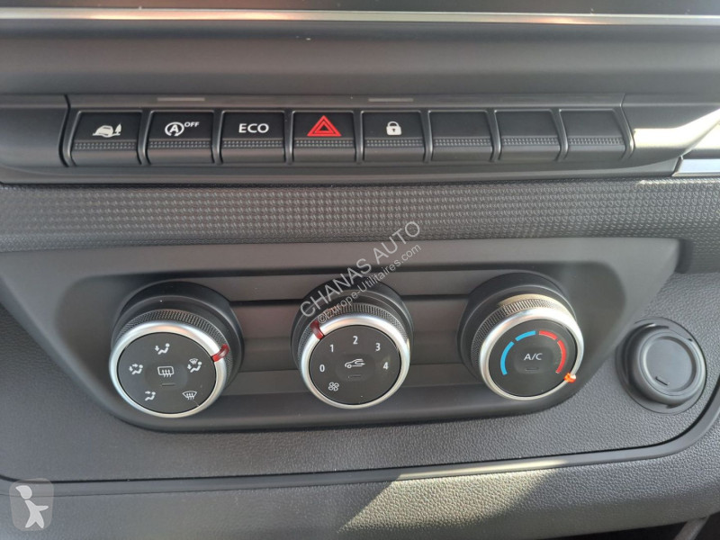 Veicolo commerciale Renault L2H2 3T BLUE DCI...