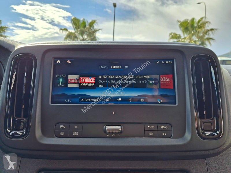 Véhicule utilitaire Mercedes VITO FOURGON 114...