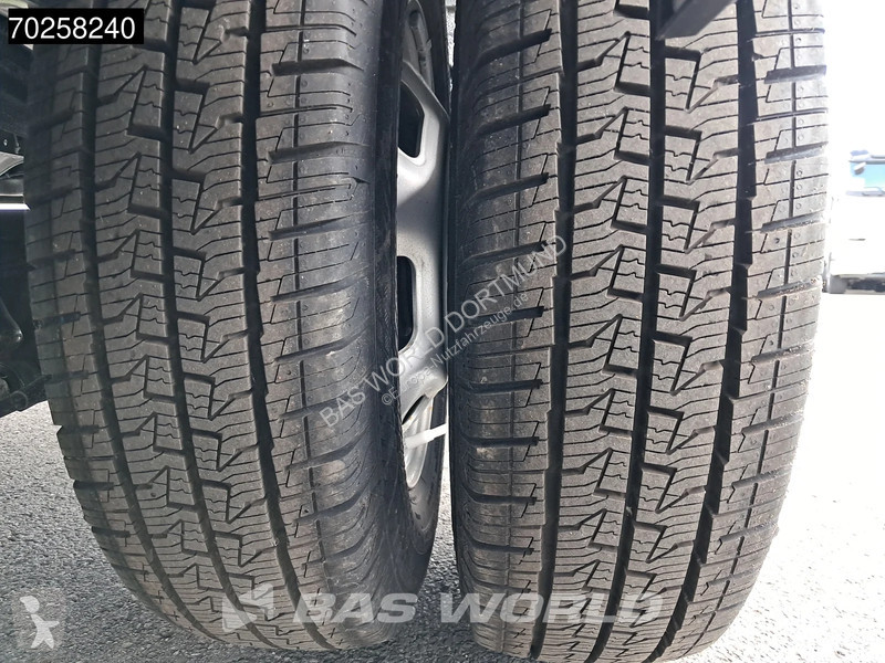 Nyttofordon Iveco 35C21 3.0L Automatik 2x...