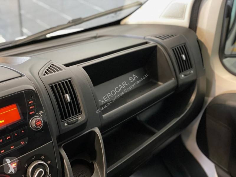 Autoutilitară Peugeot