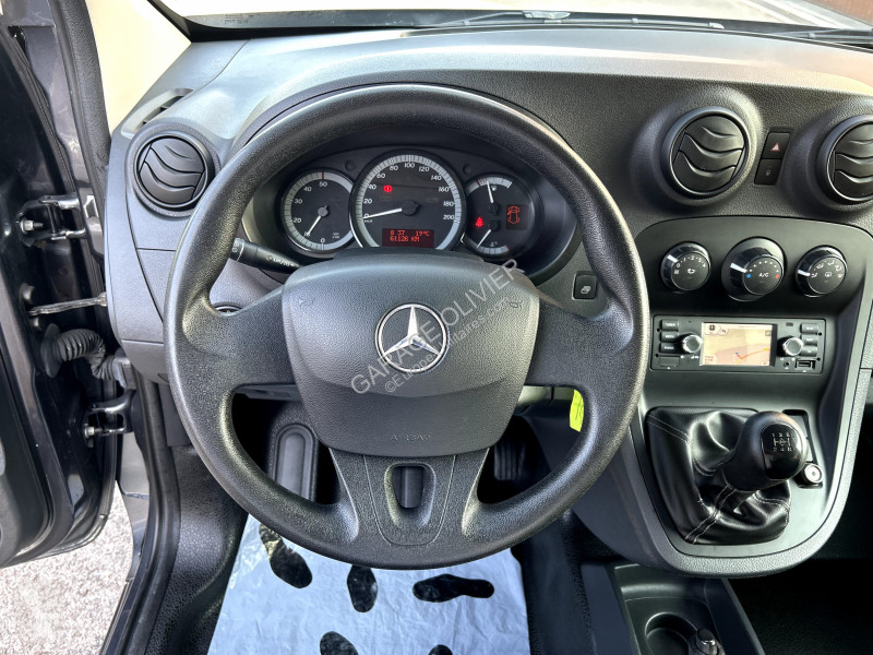 Véhicule utilitaire Mercedes Mixto Extra Long...