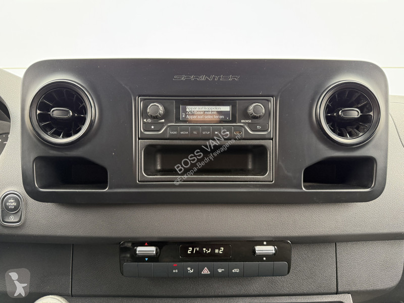 Véhicule utilitaire Mercedes 311 CDI L2H2 AC...
