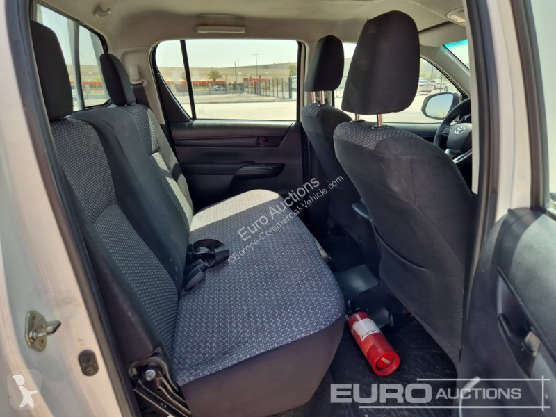 Véhicule utilitaire Toyota Hilux