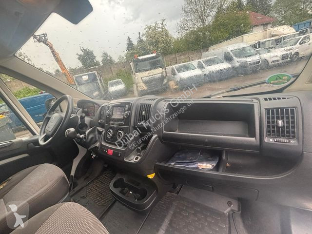 Nyttofordon Peugeot Kasten 330 L1H1 Pro 120...