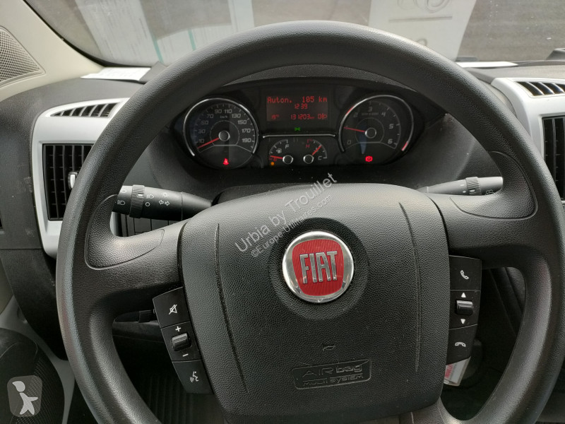 Véhicule utilitaire Fiat FRIGO 12M3 130 CV...