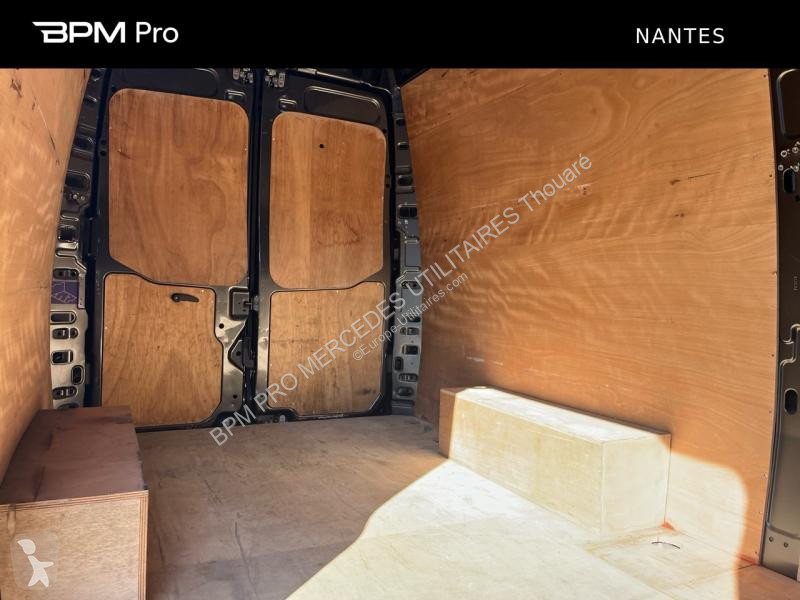 Veicolo commerciale Iveco 35S Fg 35S21H V12...