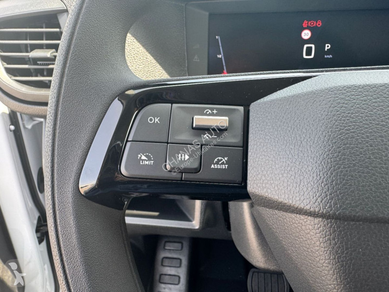 Véhicule utilitaire Peugeot M 2.0 BLUEHDI 145...