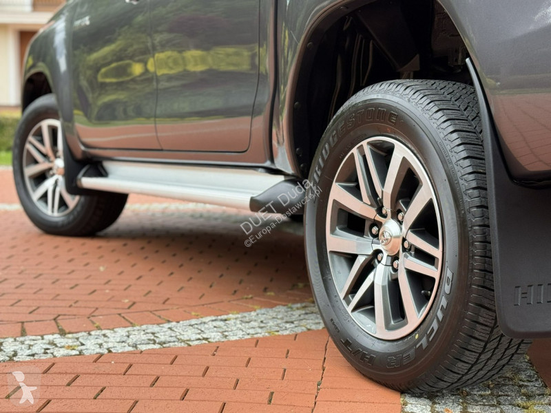 Autoutilitară Toyota Hilux