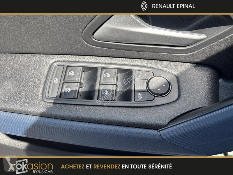 Veicolo commerciale Dacia Duster Hybrid 140