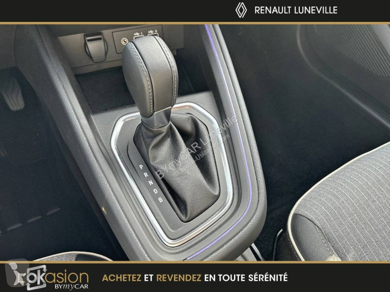 Véhicule utilitaire Renault Clio E-Tech full...