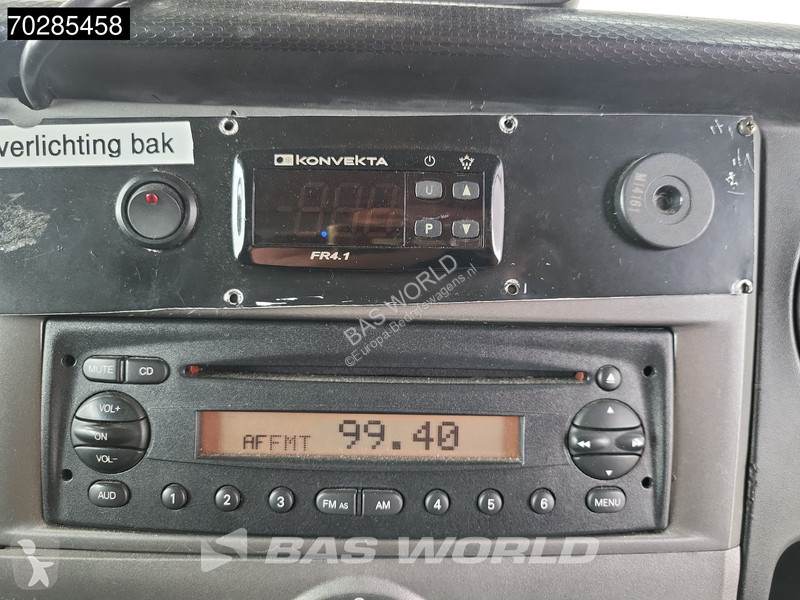 Véhicule utilitaire Iveco 40C15 BE Combi...