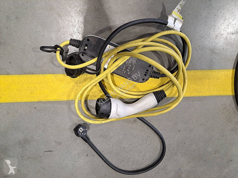 Véhicule utilitaire Volkswagen 35 E- L2H2 LED!