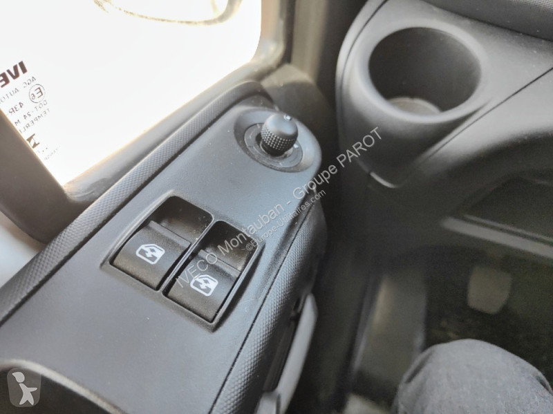 Veicolo commerciale Iveco 35C16H3.0 empattement...