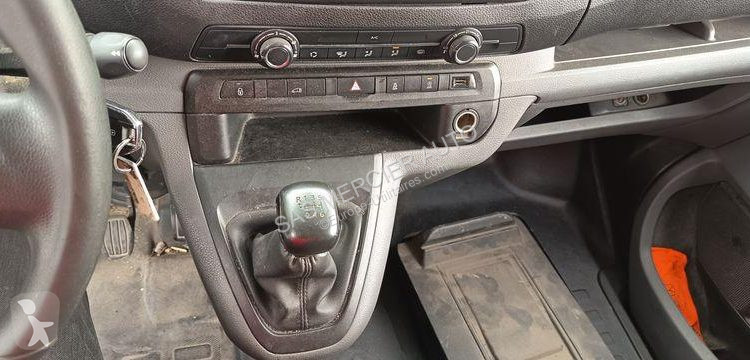 Véhicule utilitaire Peugeot