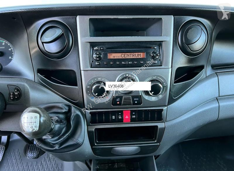 Autoutilitară Iveco 35C13 Blaszak L4H3 Long...