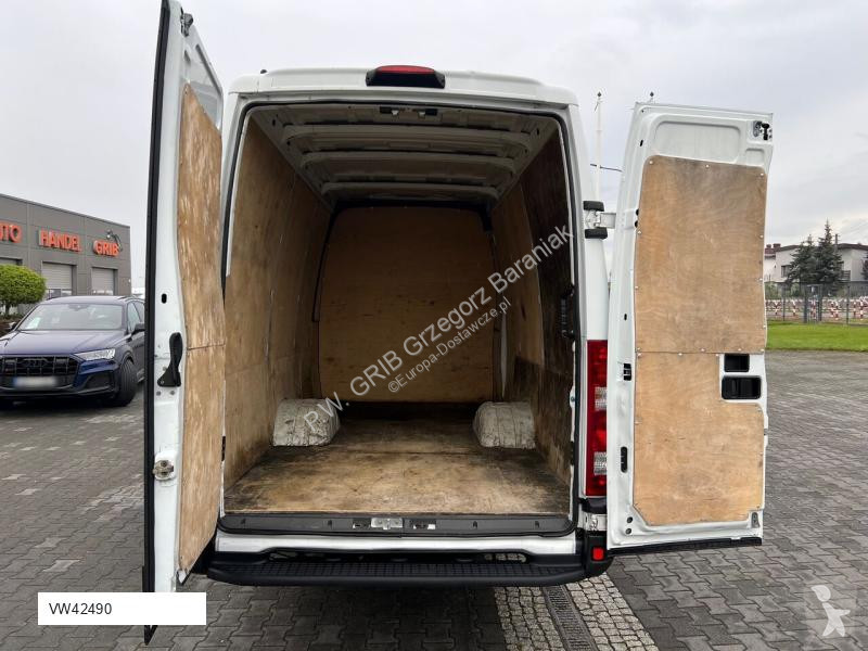 Furgoneta Iveco 50C15 3.0 Maxi Long L4H2...