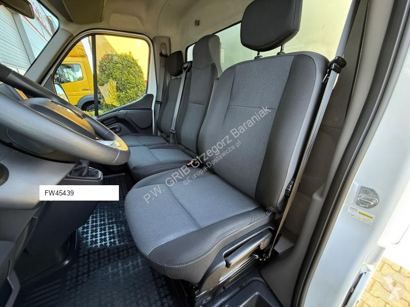 عربة نفعية Renault 145 DCI