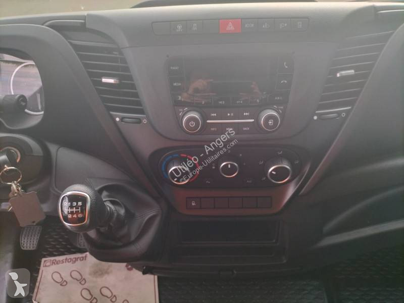 Furgoneta Iveco