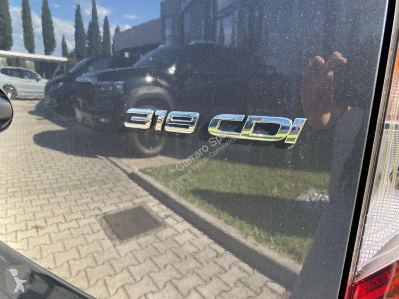 Autoutilitară Mercedes Furgone Traz. Post