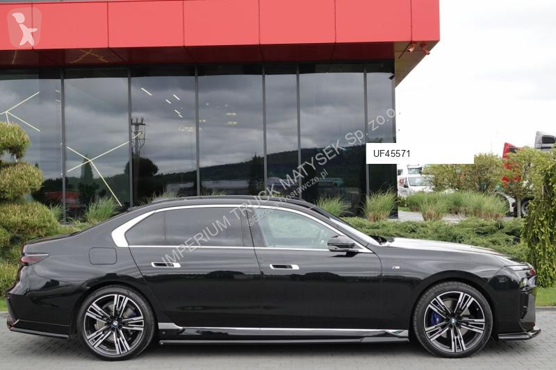 Véhicule utilitaire BMW 7 xDrive M Sport