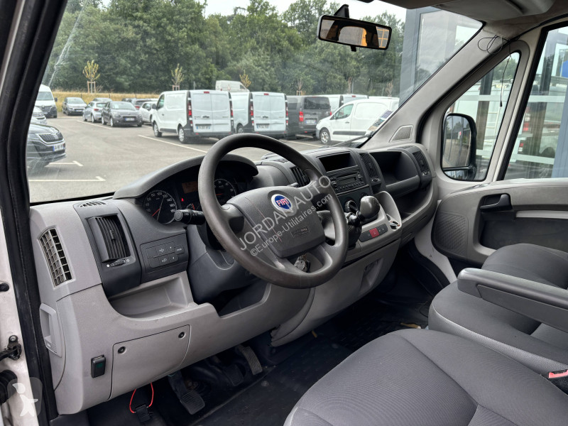 Veículo utilitário Fiat 2.2 JTD 100ch tri-benne