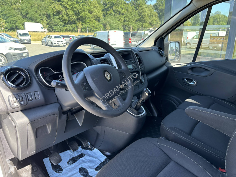Véhicule utilitaire Renault 1.6 BluedCi 95ch...