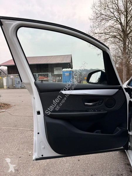 Nyttofordon BMW 216i Active...