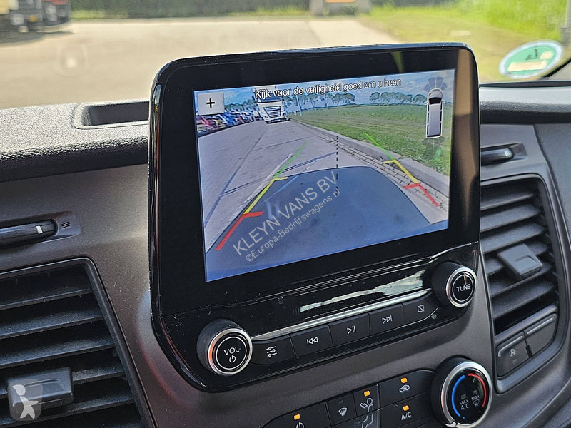 Furgoneta Ford 2.0 L2H1 Dub.-Cab. Navi