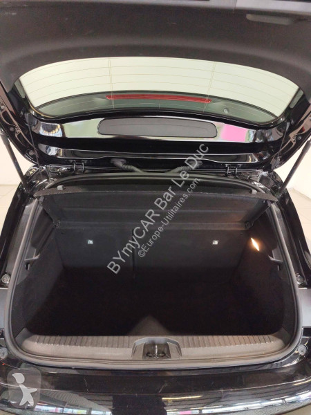 Veicolo commerciale Renault Clio E-Tech 140