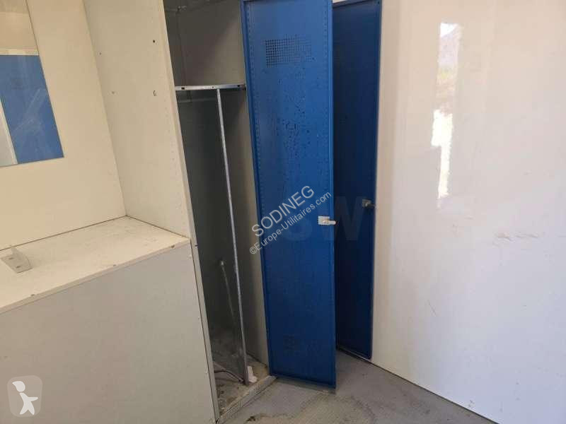 Véhicule utilitaire Gruau BARAQUE DE CHANTIER...