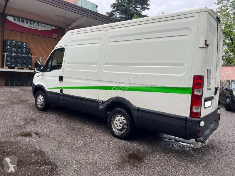Furgoneta Iveco