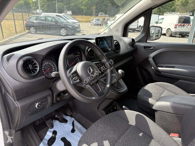Užitkové vozidlo Mercedes (420) 110 CDi Fourgon...