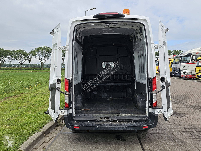 Autoutilitară Ford 2.0 L3H3 Dub.-Cab. Navi
